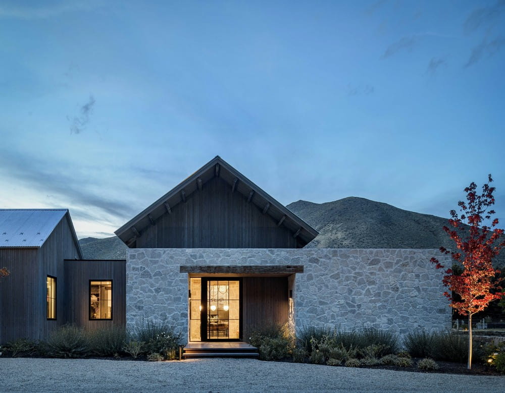 Pioneer Ranch / Farmer Payne Architects