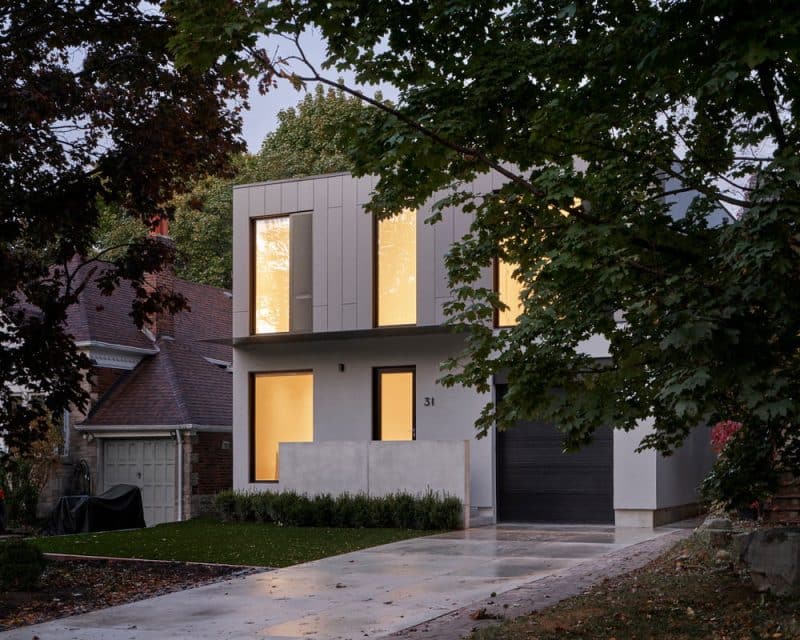 Eglington W House / StudioAC