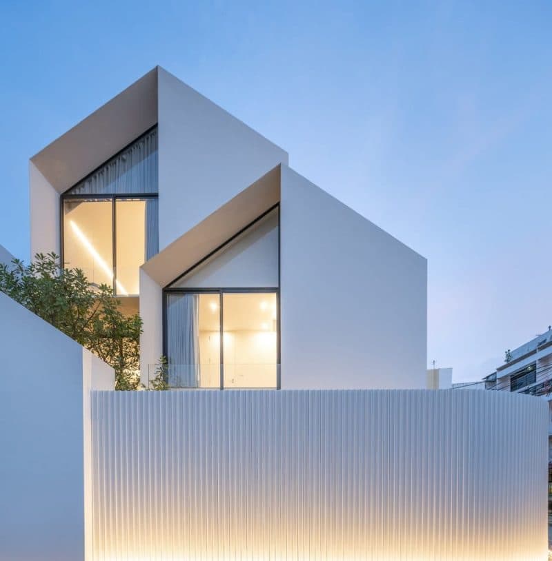 Full House / WARchitect