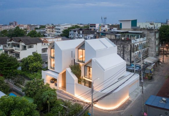 Full House / WARchitect