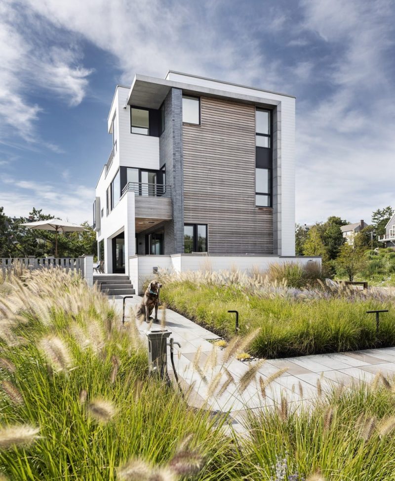 Black Rock Beach House / Ruhl Jahnes