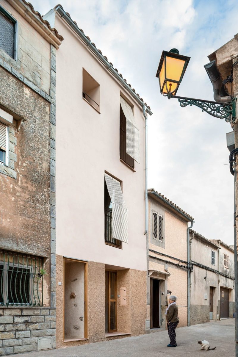 Two Social Housing Units In Artà