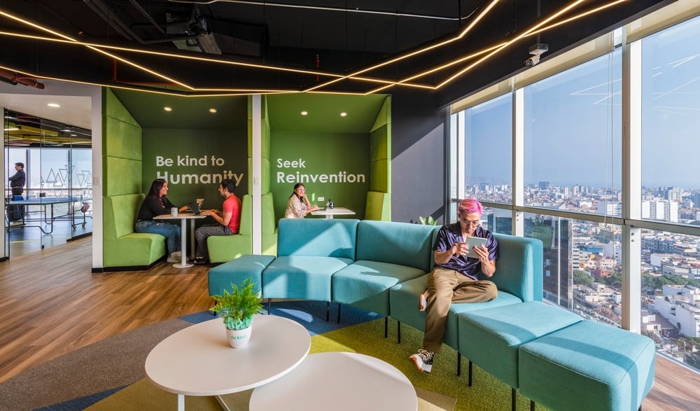 Globant Office Peru / Contract Workplaces