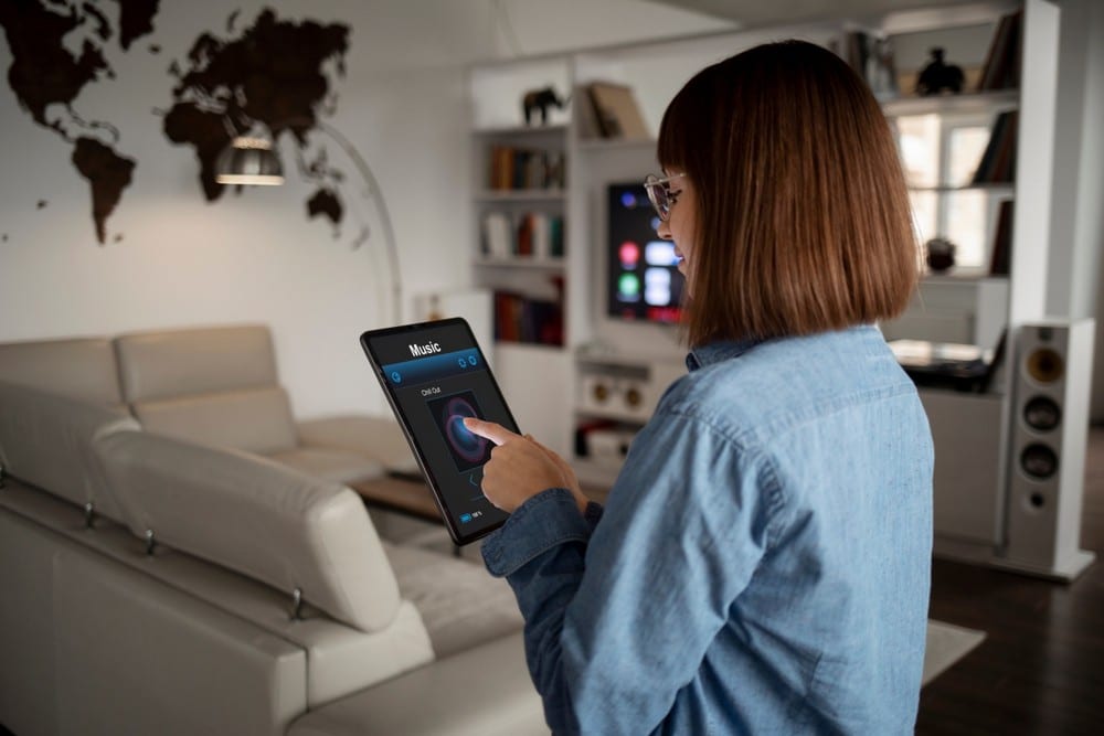 woman-using-smart-home-technology