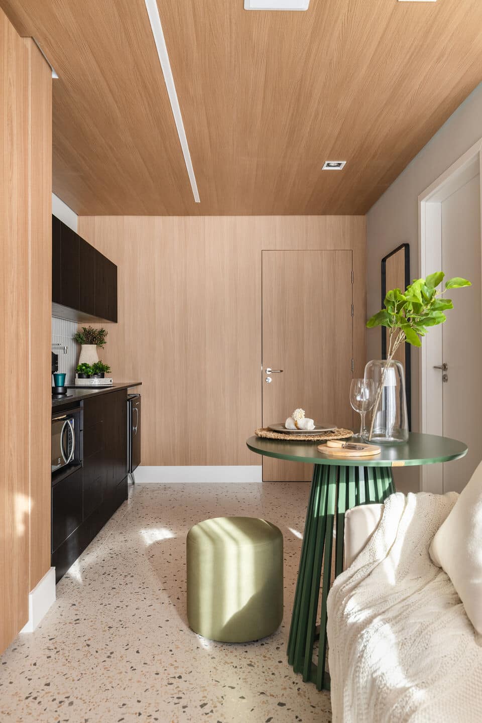 Studio Apartment Pinheiros, São Paulo / Flávia Prata