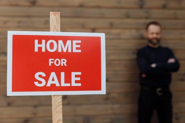 Simplify the Home-Selling Process with These Tips