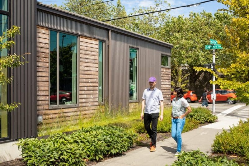 Ballard Food Bank / Graham Baba Architects