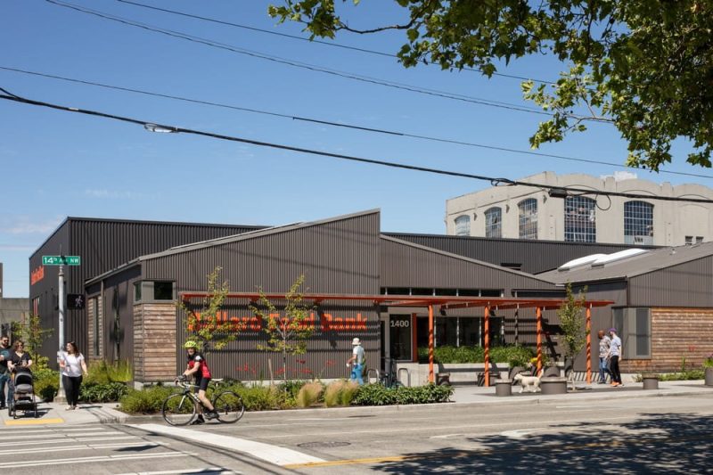 Ballard Food Bank / Graham Baba Architects