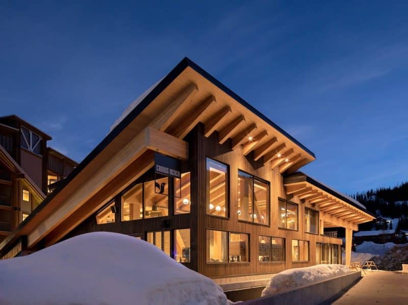 Humbird at Schweitzer Mountain Resort / Skylab Architecture