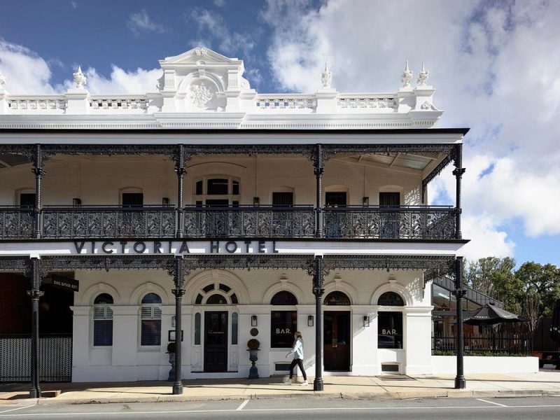 Victoria Hotel, Rutherglen / Porter Architects