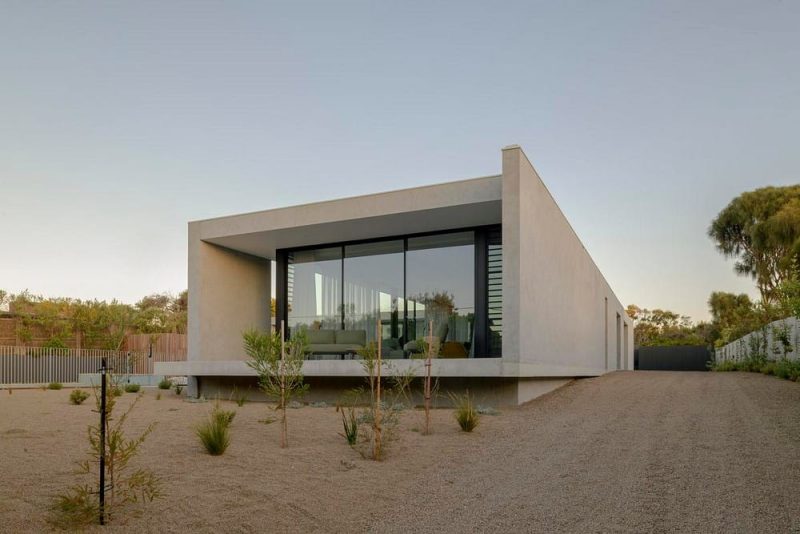 Rose Beach House / Aych Architects