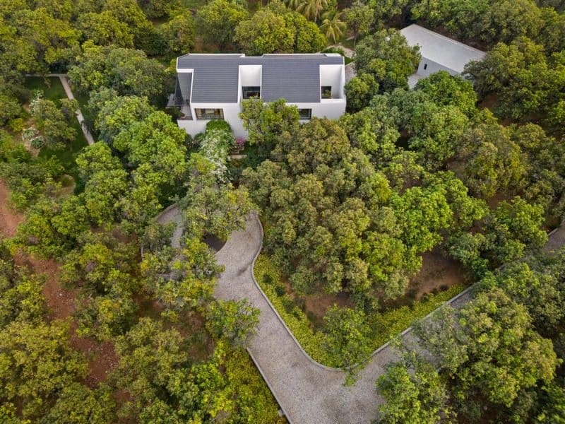 Mango Orchard House / We Design Studio