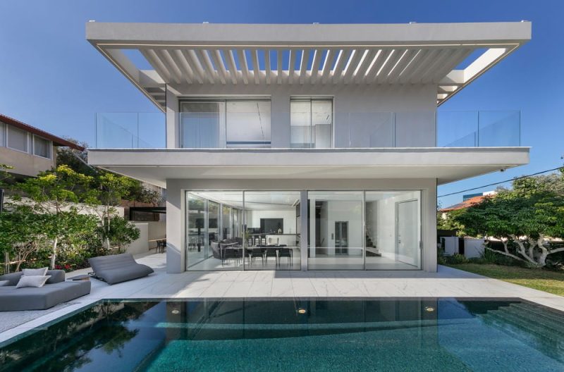 A Three-Story Villa in Ra'anana / Liad Yosef