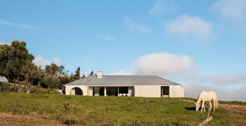 House in Serra do Louro / Cimbre