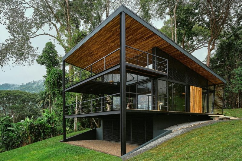 Modular Black House - Casa Negra by A-01