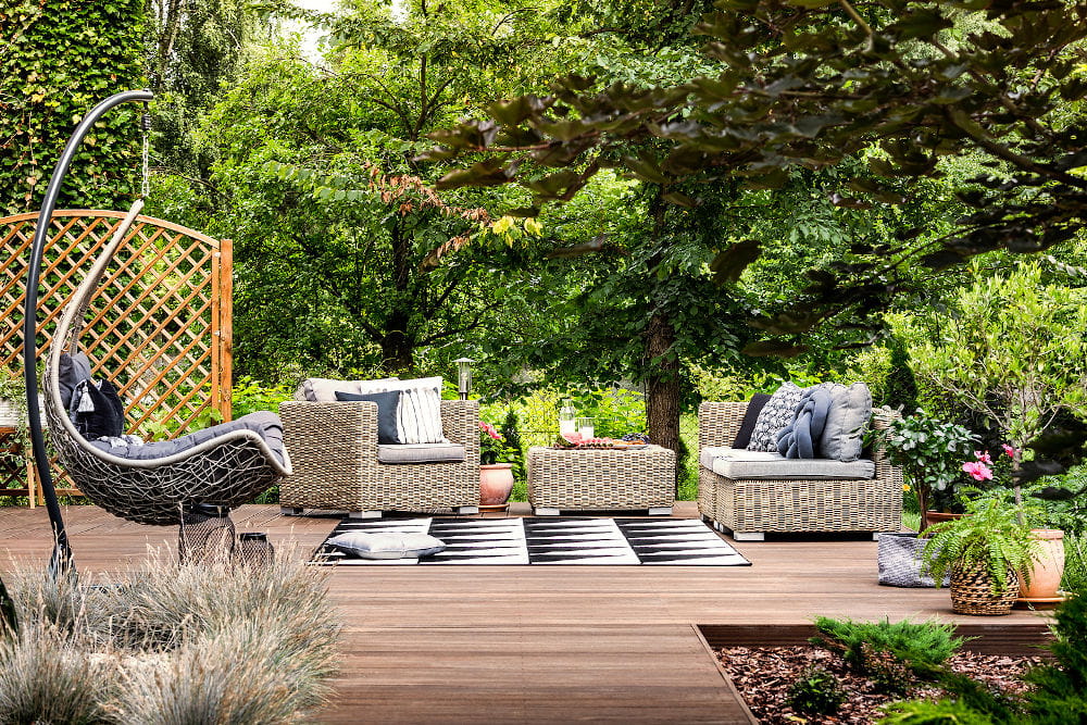 How to Choose Sustainable Materials for Your Outdoor Furniture