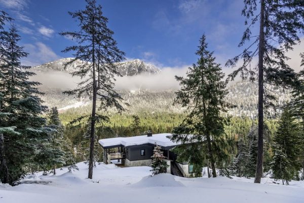 Icicle Creek Cabin / CAST Architecture