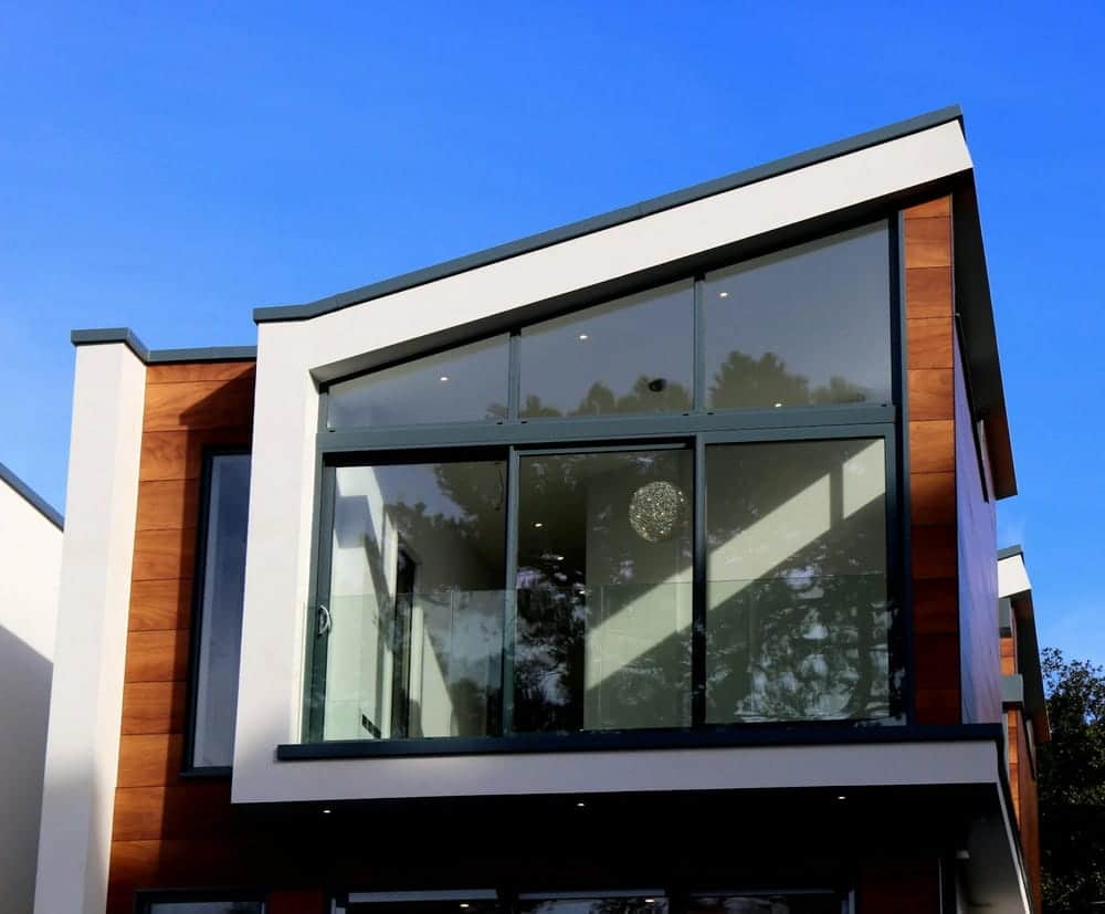 Integrating Glass and Steel for Bold, Modern Home Exteriors