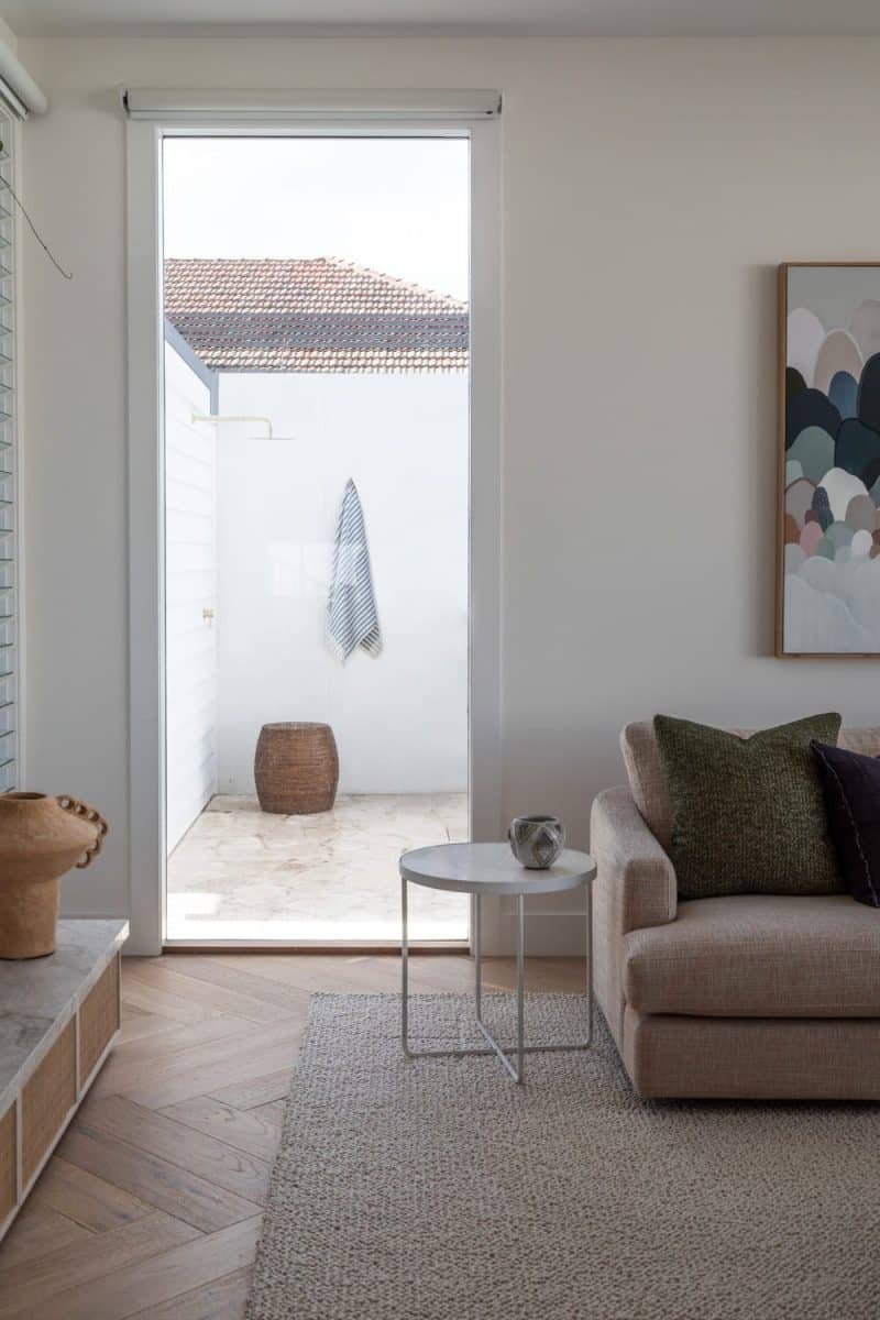 A Bayside Entertainer / Picchio Interiors