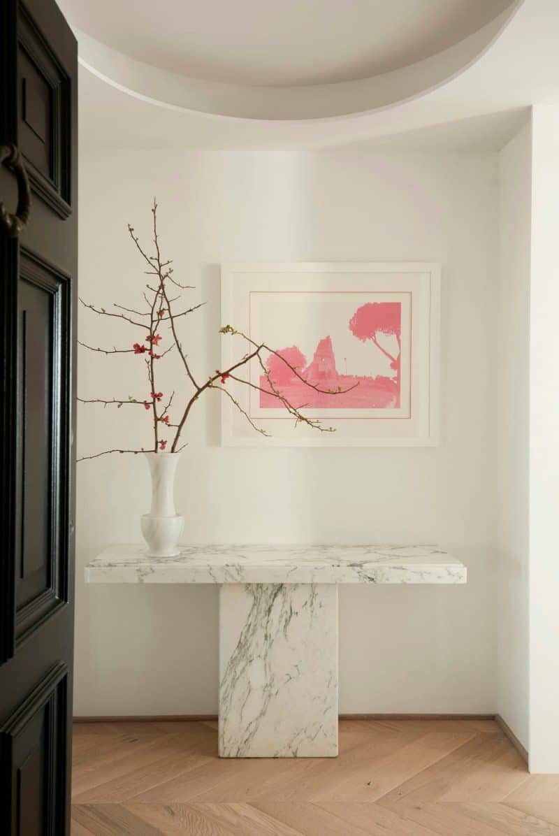 Sydney Harbour Apartment / Brooke Aitken Design
