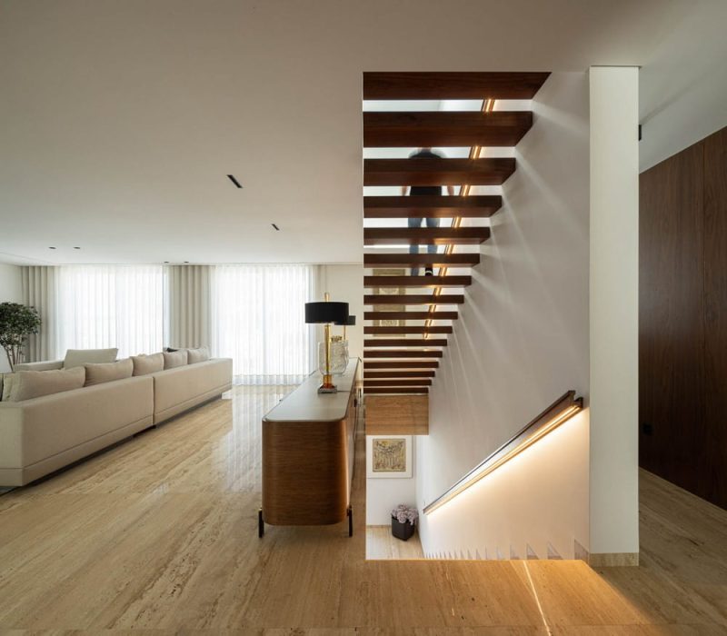 Casa SA / Sandro Ferreira Arquitectura