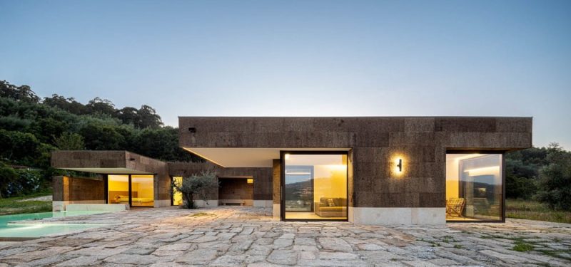 Casa da Levada / Tsou Arquitectos