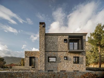Stone View House / Lantavos Projects