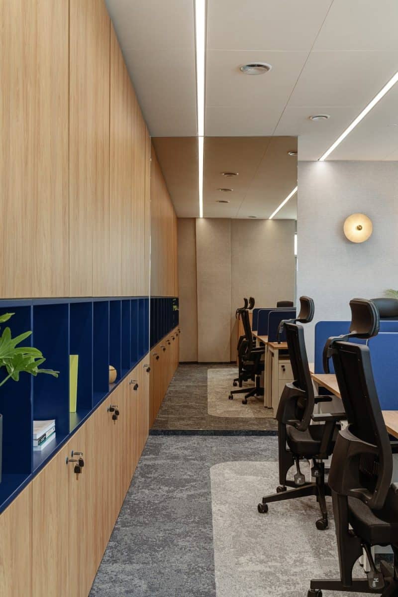 Helio S.A. Office / SAAN Architekci