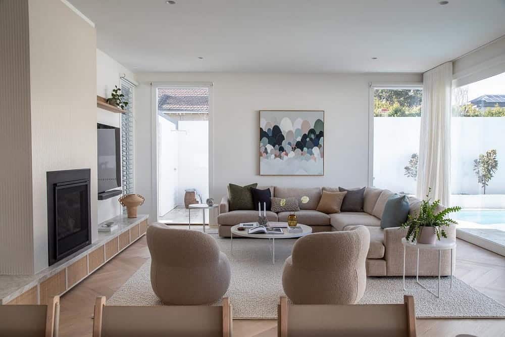 A Bayside Entertainer / Picchio Interiors