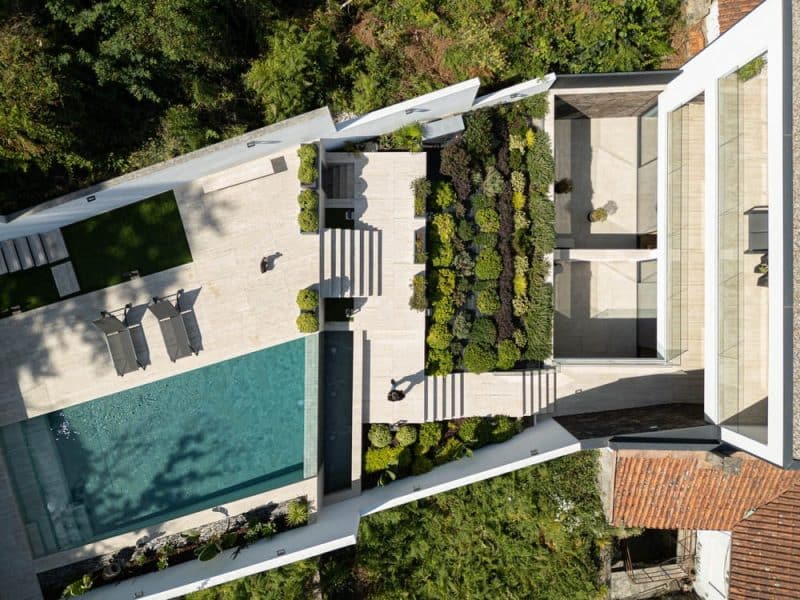 Casa SA / Sandro Ferreira Arquitectura