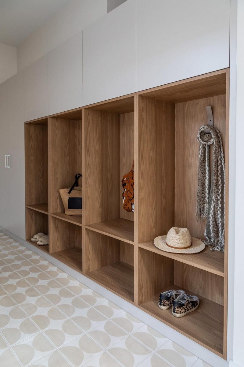 A Bayside Entertainer / Picchio Interiors