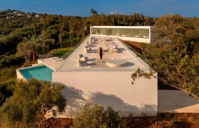Villa 95 / Fran Silvestre Arquitectos