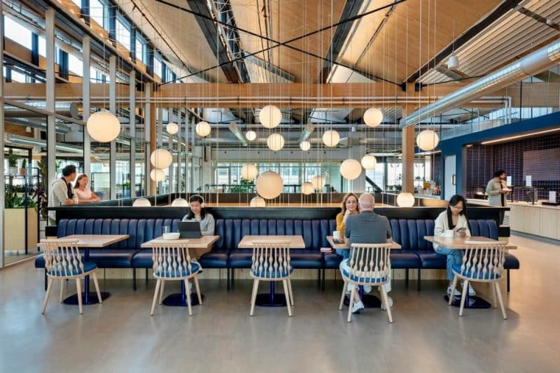 YouTube Campus Expansion / EHDD