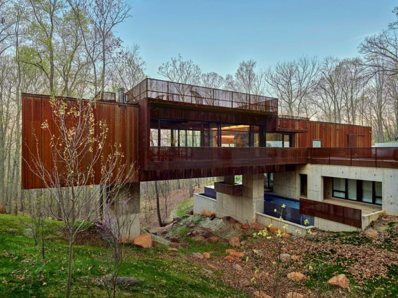 Night Song Bridge House / HEDS Architects