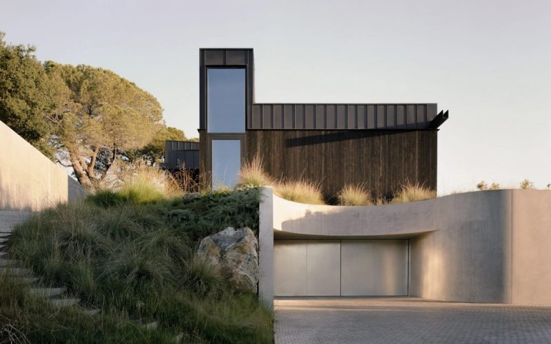 House of Horns / WOJR