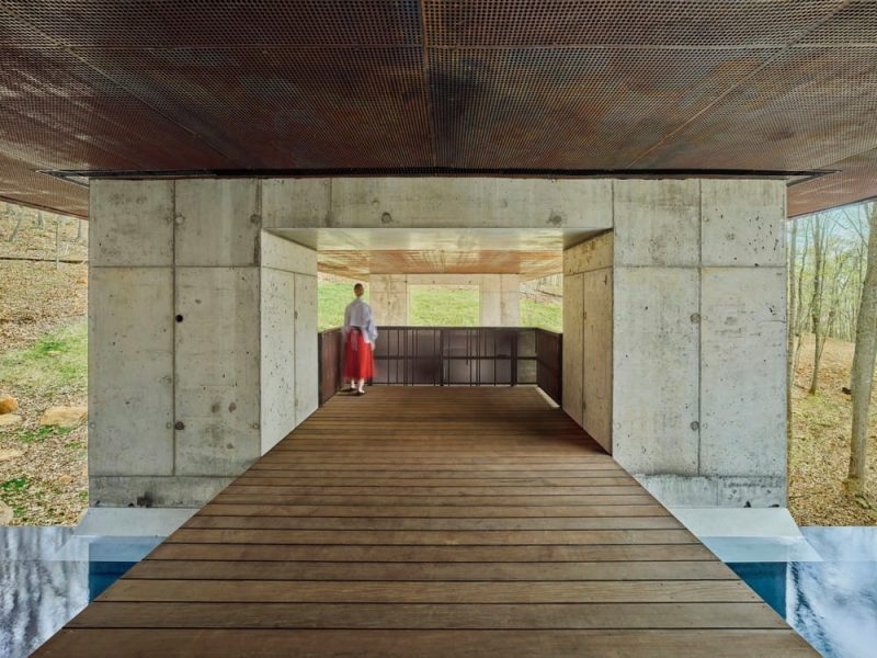Night Song Bridge House / HEDS Architects