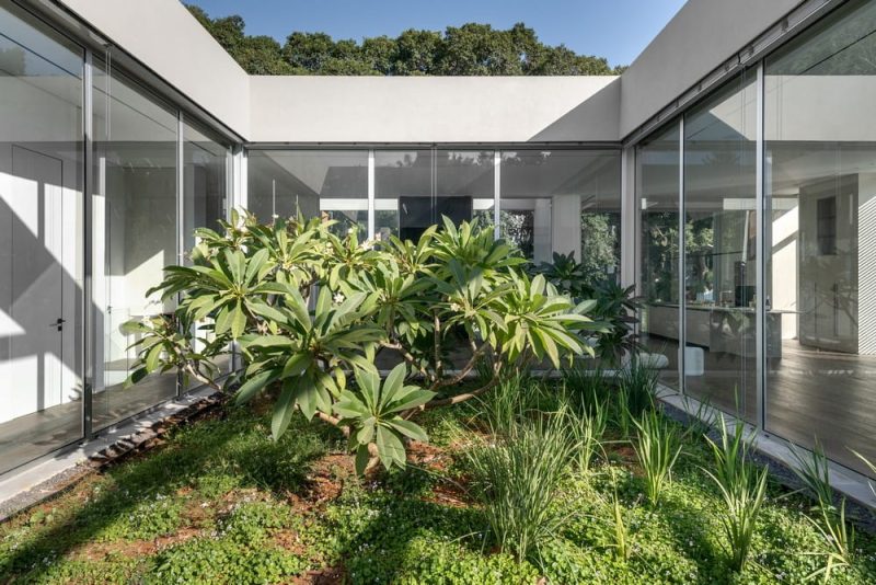 A Thoughtful Family Home in Central Israel