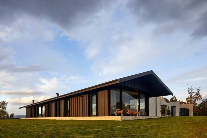 Gruyere Farmhouse / Rachcoff Vella Architecture