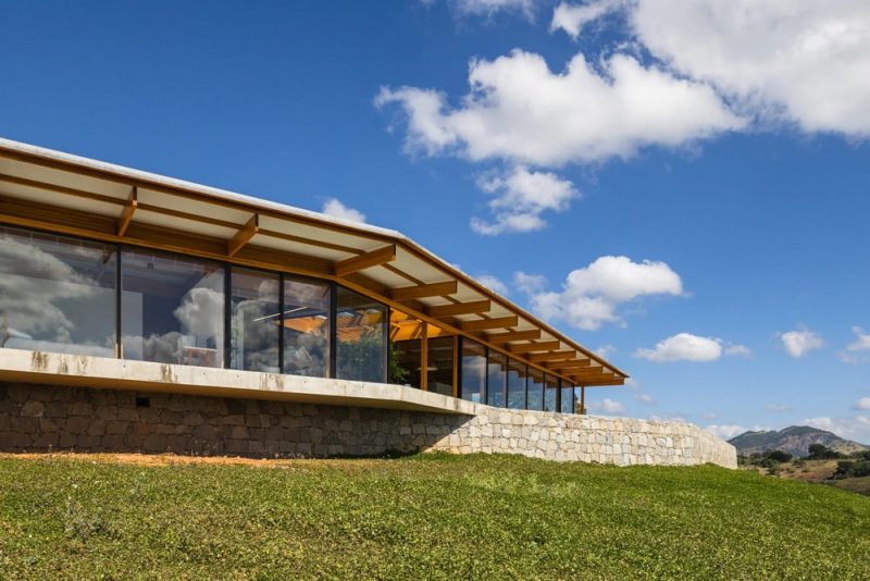Casa Minas / Sabella Arquitetura