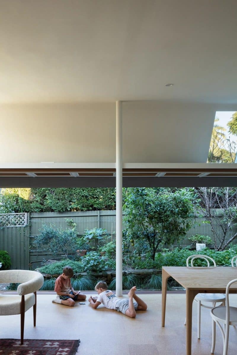House for BEES / Downie North Architects