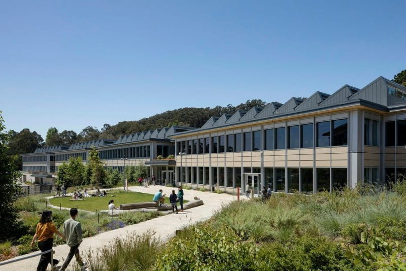 YouTube Campus Expansion / EHDD