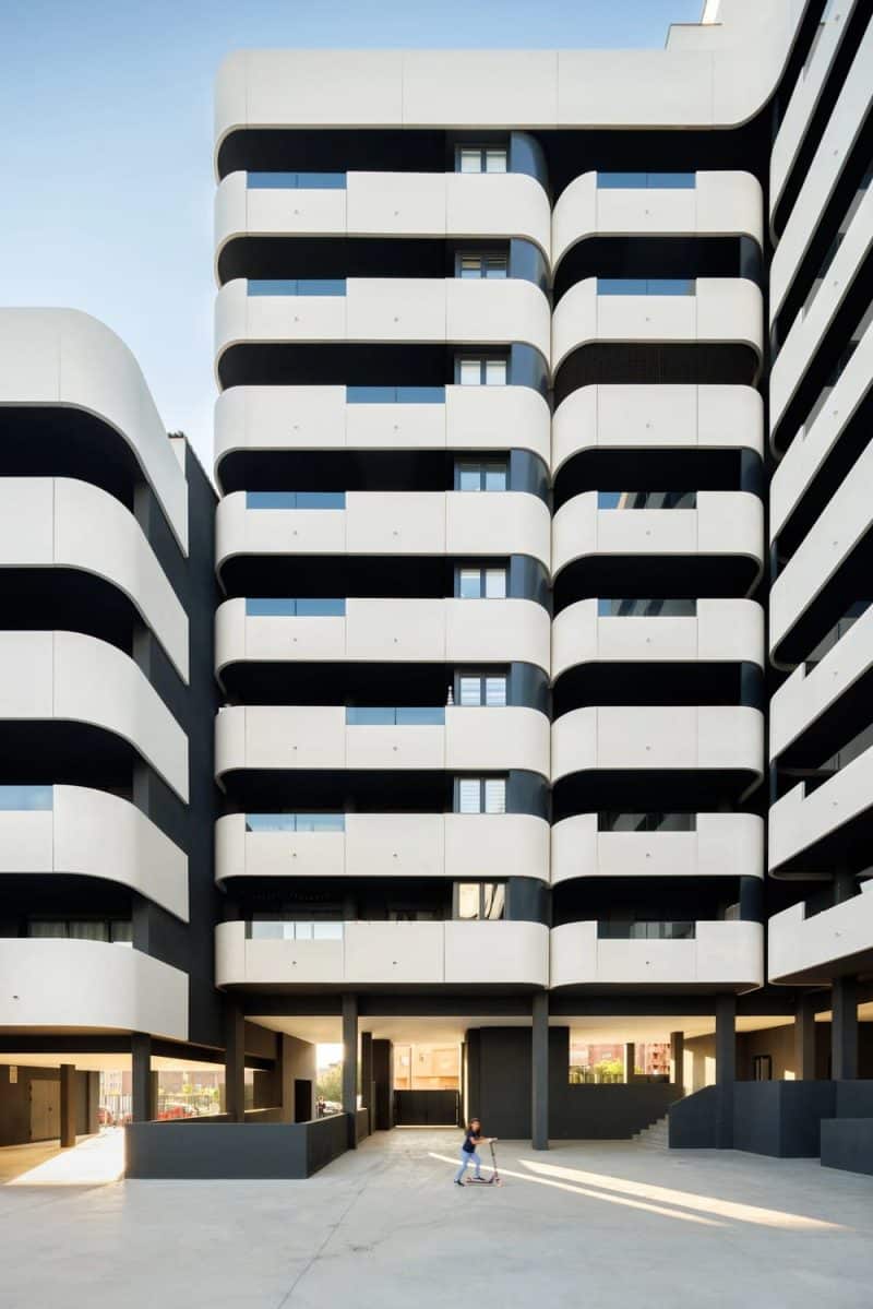 Las Calas Residential Complex / Javier Prieto Arquitectos