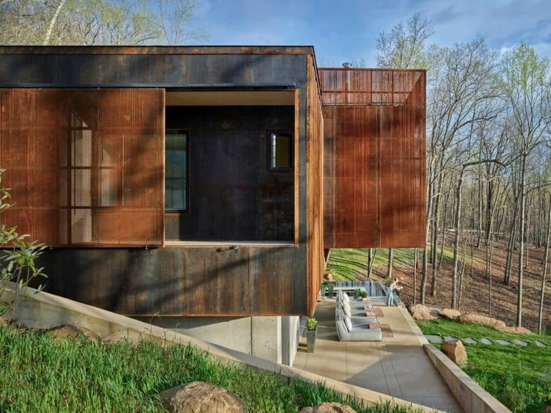 Night Song Bridge House / HEDS Architects