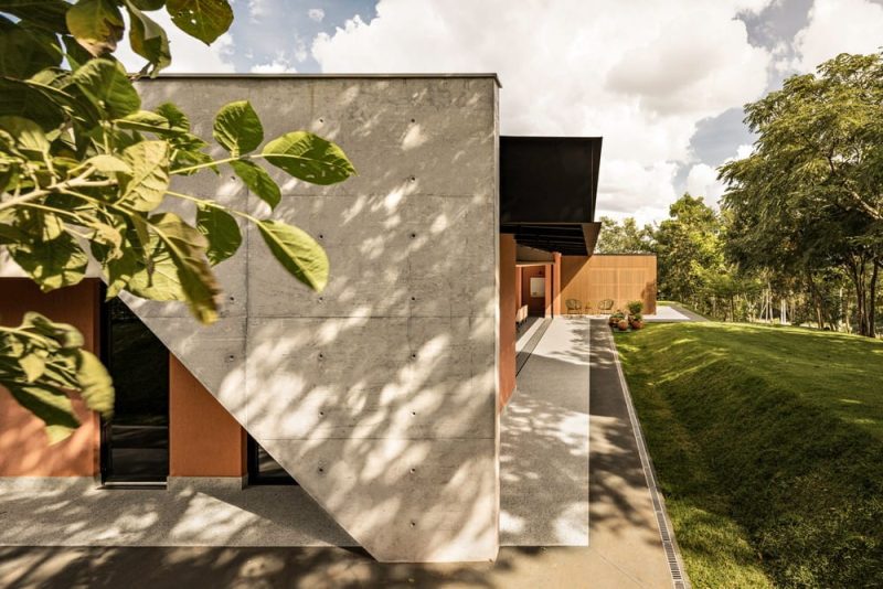 Galgo House / Tati Tavares + Alex Dalcin Arquitetura
