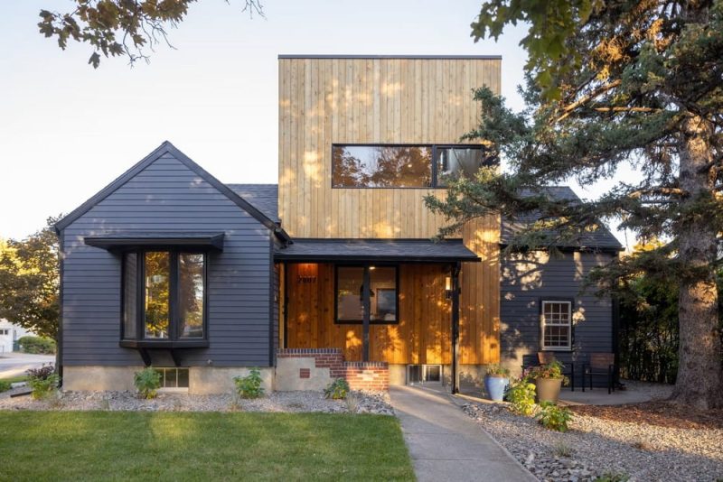 Tree Fort House / Larch Architecture