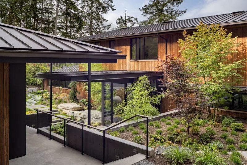 Deer Harbor Retreat / Prentiss + Balance + Wickline Architects
