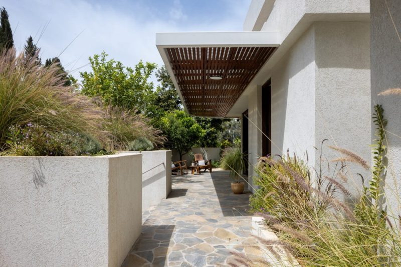 Villa in a "Moshav" in Israel / Michal Aharony Gubes