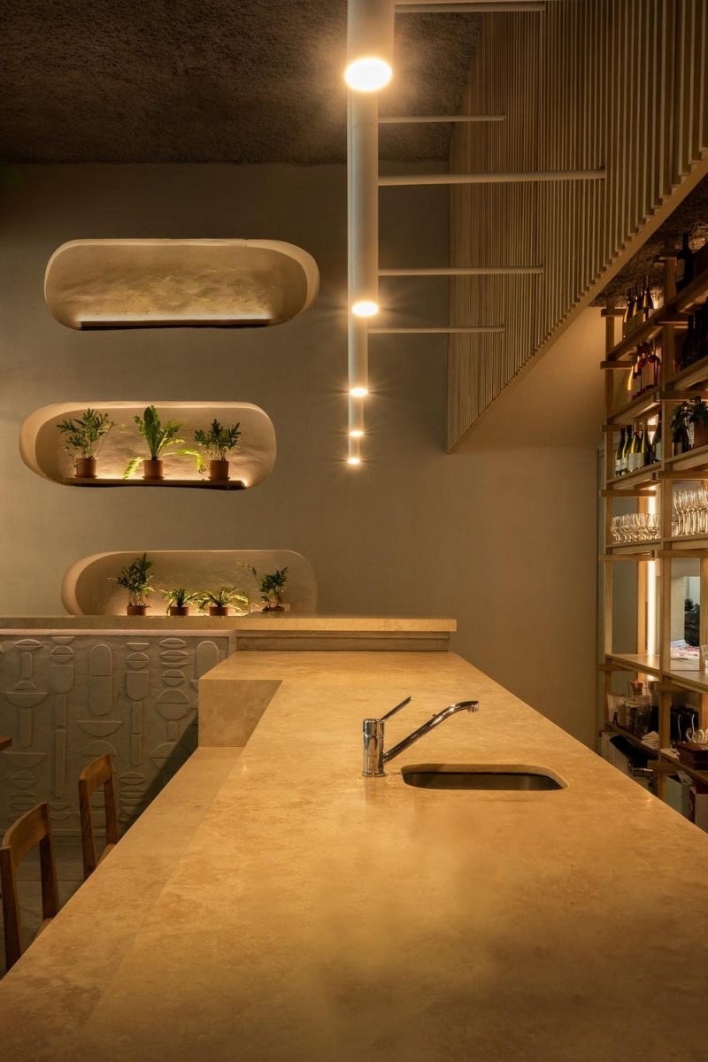bar