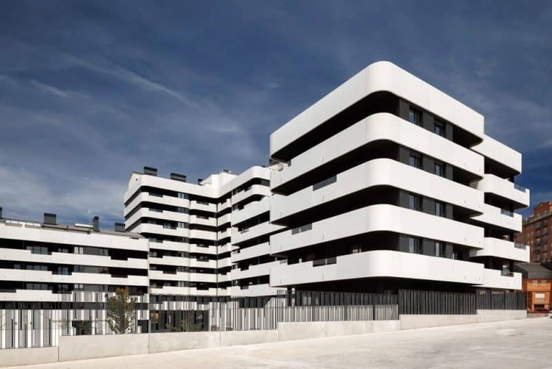 Las Calas Residential Complex / Javier Prieto Arquitectos