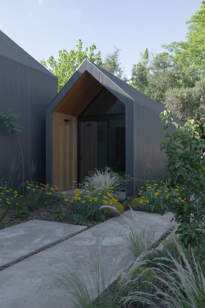 Arrow House / Mora Hughes Arquitectos